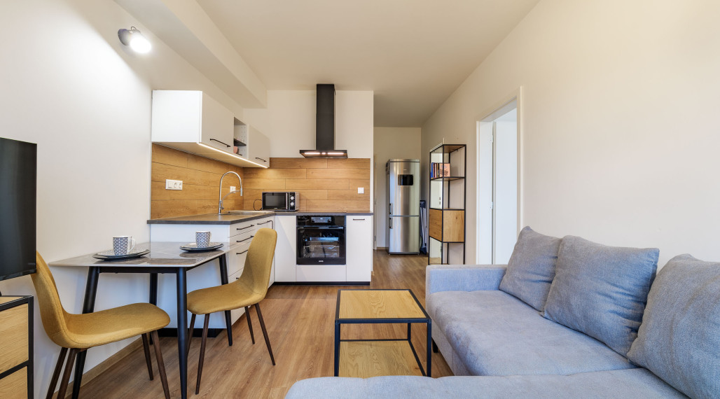 1,5izb.byt, zariadený, 35m2, Učňovská 2, KE-časť Šaca