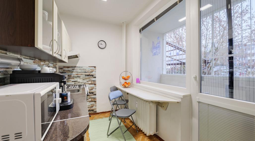 1 izb.byt s loggiou, 38m2, Mikovíniho ul, Západ-Terasa