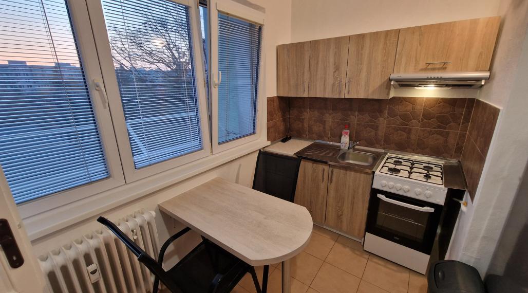 1 izb.byt, 29m2, rekonštr. a zariadený, Nešporova ul, Terasa