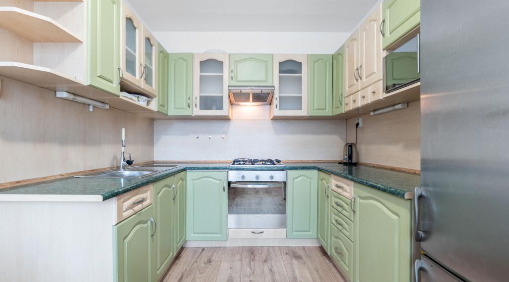 1 izb.byt s logiou, rekonštr, zariadený, Paláriková ul, JUH