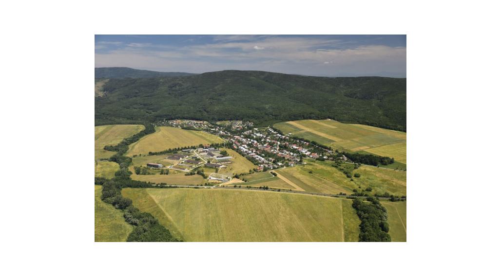 9,2 ár.pozemok na výstavbu RD, Nováčany, KE-okolie