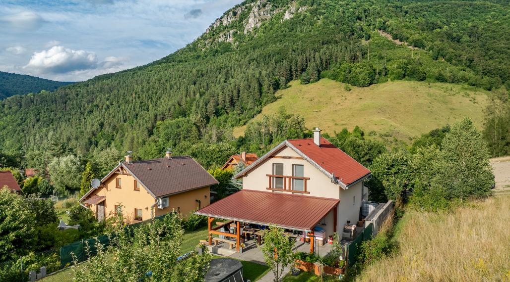 celoročne obývateľná chata + 5,6ár.pozemok, Malá Lodina