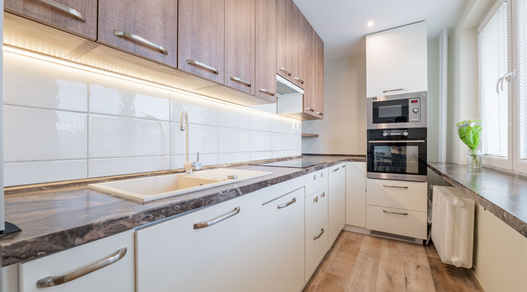 4zb.byt s logiou, 72m2, ul. Výstavby, Západ-Terasa