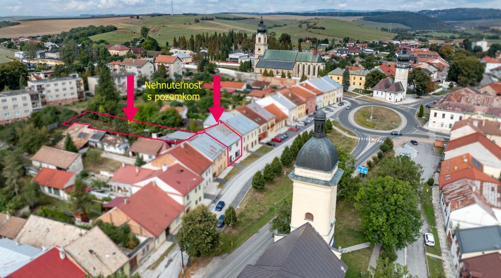 staromestský RD v centre, s 11ár.pozemkom, Spišské Vlachy