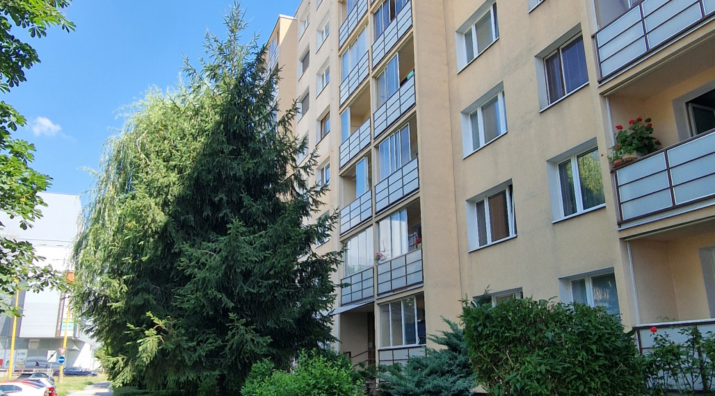 3-izb.byt s logiou, 3.p/7, 68m2, Pražská ul, Západ-Terasa