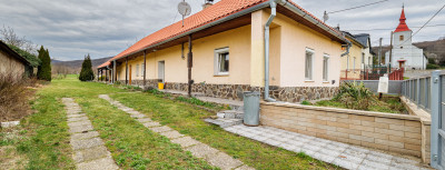 4izb.chalupa/RD v srdci Tokaja, obec Černochov, 25ár.pozemok