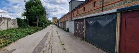 panelová garáž, ul. Rampova / Stromova , KE-Staré Mesto