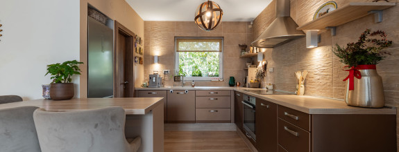 4-izb.rodinný dom s 8,2 ár.pozemkom, Vajkovce, Slnečná stráň