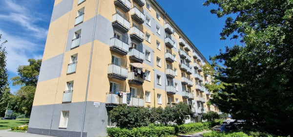 2-izb.tehl.byt s balkónom, výťah, 55m2, Vodárenská ul, KE-Sever