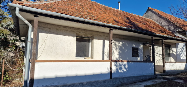 rodinný dom s 6,2ár.pozemkom, obec Hollóháza, Maďarsko