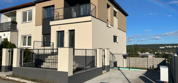 5 izb.RD+4 ár.pozemok, nová kvalitná rek.,Jazdecká ul, Sever