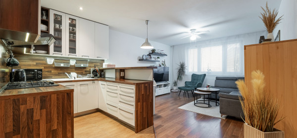 3-izb.byt s logiou, 5.p/8, Hemerkova ul, KE-časť KVP