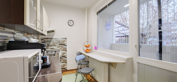 1 izb.byt s loggiou, 38m2, Mikovíniho ul, Západ-Terasa