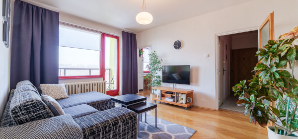 3-izb.byt s logiou, 73m2, 7.p, Južná trieda, KE-časť JUH