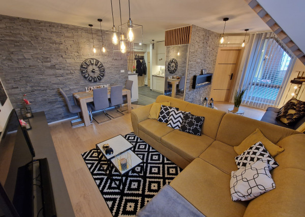 3-izb.byt s terasou, rekonštr. a zariadený, Klimkovičova ul, časť KVP