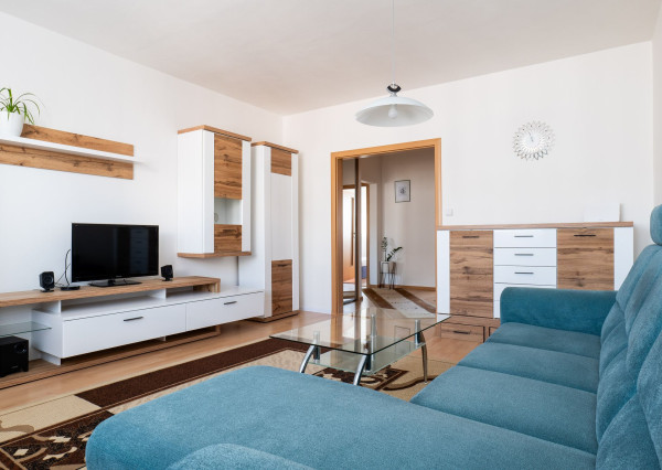 3- IZB, KVP ČORDÁKOVÁ ULICA  69,9m2   REKONŠTR.  LOGGIA 6.p