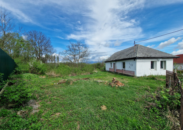 rodinný dom so 16ár.pozemkom, obec Buzica, Košice-okolie