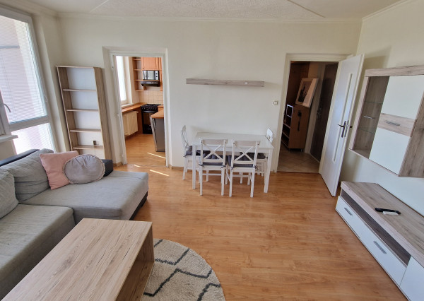 3-izb.byt s 6m logiou, 55m2, Rožňavská ul., Západ-Terasa