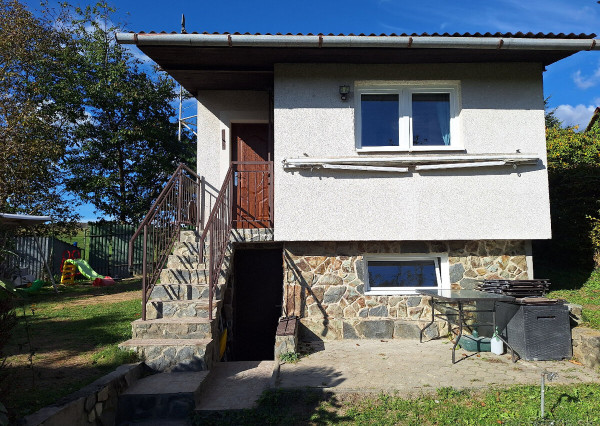 Celoročne obývateľná chata + 4,9 ár. pozemok, Nižný Klátov