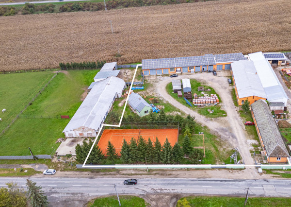 Admin.budovy + sklady, 65 ár.pozemok, k.ú. Mokrance/Moldava nad Bodvou