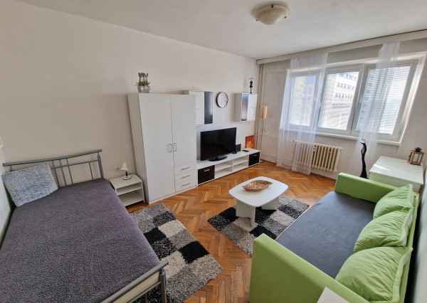 1izb.tehl.byt, 38m2, Tyršovo nábrežie, KE-Staré Mesto