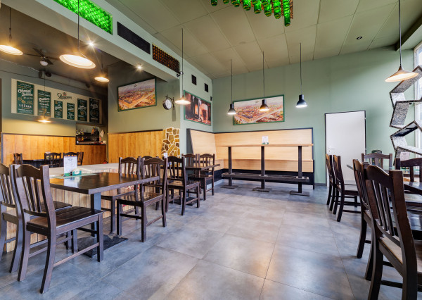 obchod a služby/piváreň a reštaurácia, ul.Nemcovej 28,Merkúr