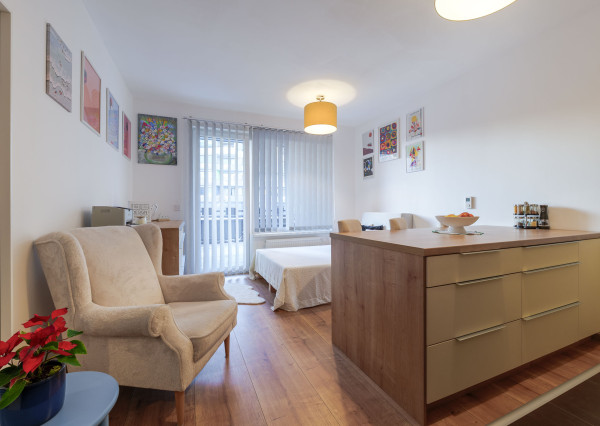 1 izb.byt s 15m2 terasou+park.miesto, Rezidencia pri radnici