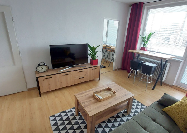 1,5 izb.byt,41m2,rekonštr.,zariadený, Kuzmanyho,Staré Mesto