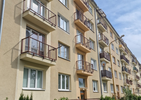 Väčší 1-izb.tehl.byt,42 m²,Obrancov mieru,KE-Sever