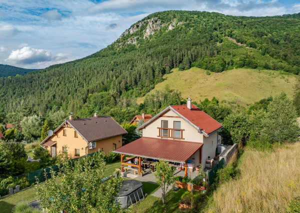 celoročne obývateľná chata + 5,6ár.pozemok, Malá Lodina