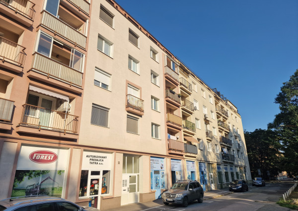 veľký 1izb. tehl.byt, 40m2, Park Angelinum, KE Staré Mesto