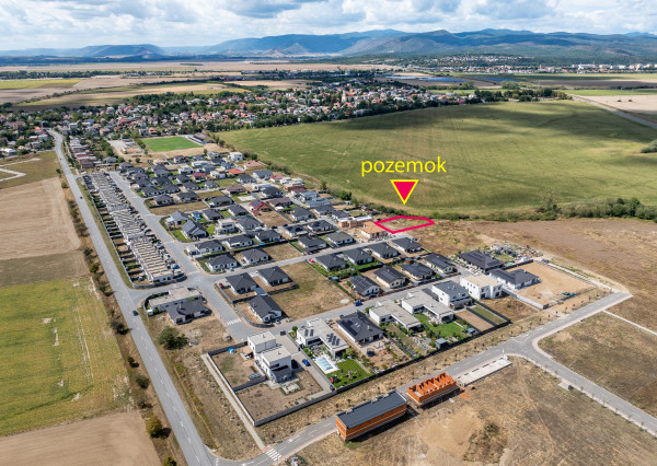 pozemok na výstavbu RD, všetky siete,Nové Mokrance,KE-okolie