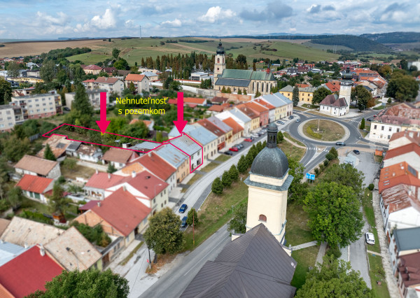 staromestský RD v centre, s 11ár.pozemkom, Spišské Vlachy