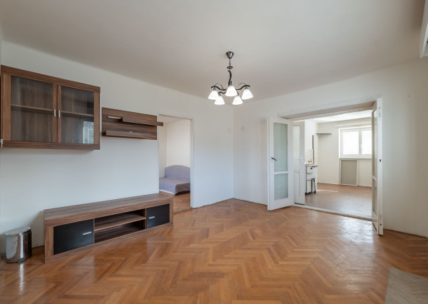2 izb.tehlový byt, rekonštruovaný, ul. 1.Mája, Revúca