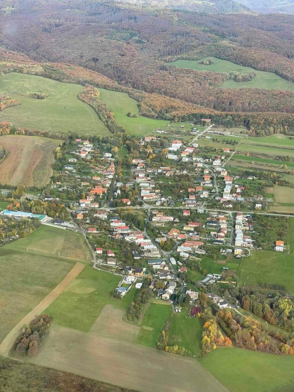 Pozemok na výstavbu RD, Hýľov