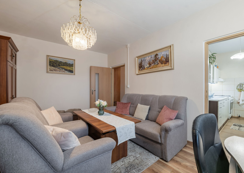 3-izb.byt s logiou,3.p/7, 66m2,Muškátova ul, Západ-Terasa